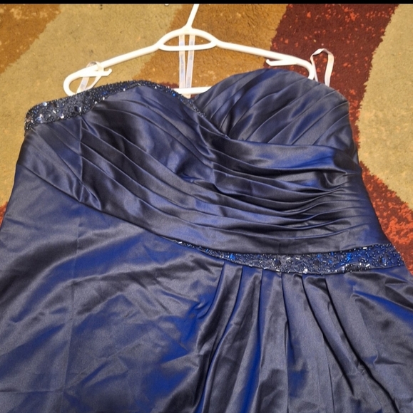 David's Bridal Strapless Midnight Blue Gown - Picture 4 of 5